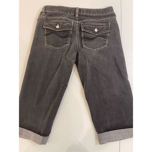 White House Black Market Noir women’s size 0 black denim Jean shorts - Picture 5 of 5